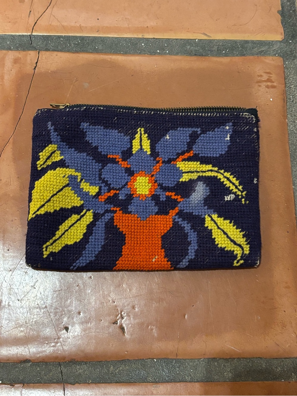 Vintage Hand-Embroidered Floral Needlepoint Coin Purse/Pouch - Picture 7 of 8